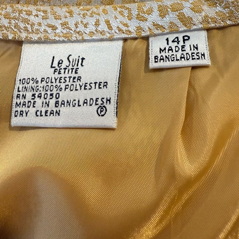 NWT Le Suit Skirt Suit Women Size 10P/14P Gold/Cream 2-Piece Set Blazer & Skirt - Picture 9 of 15
